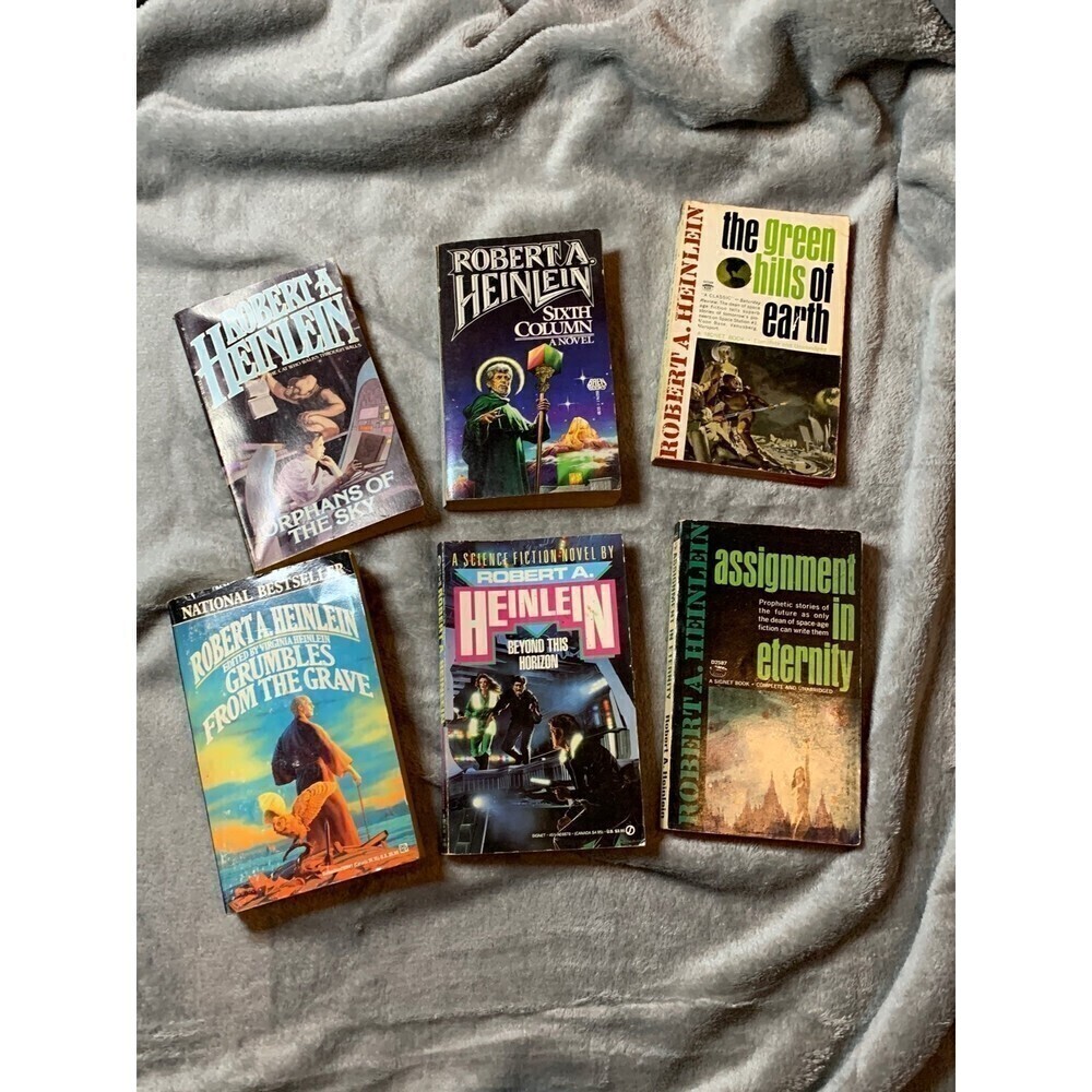 LOT of 6 Vintage Robert A. Heinlain Paperback Books